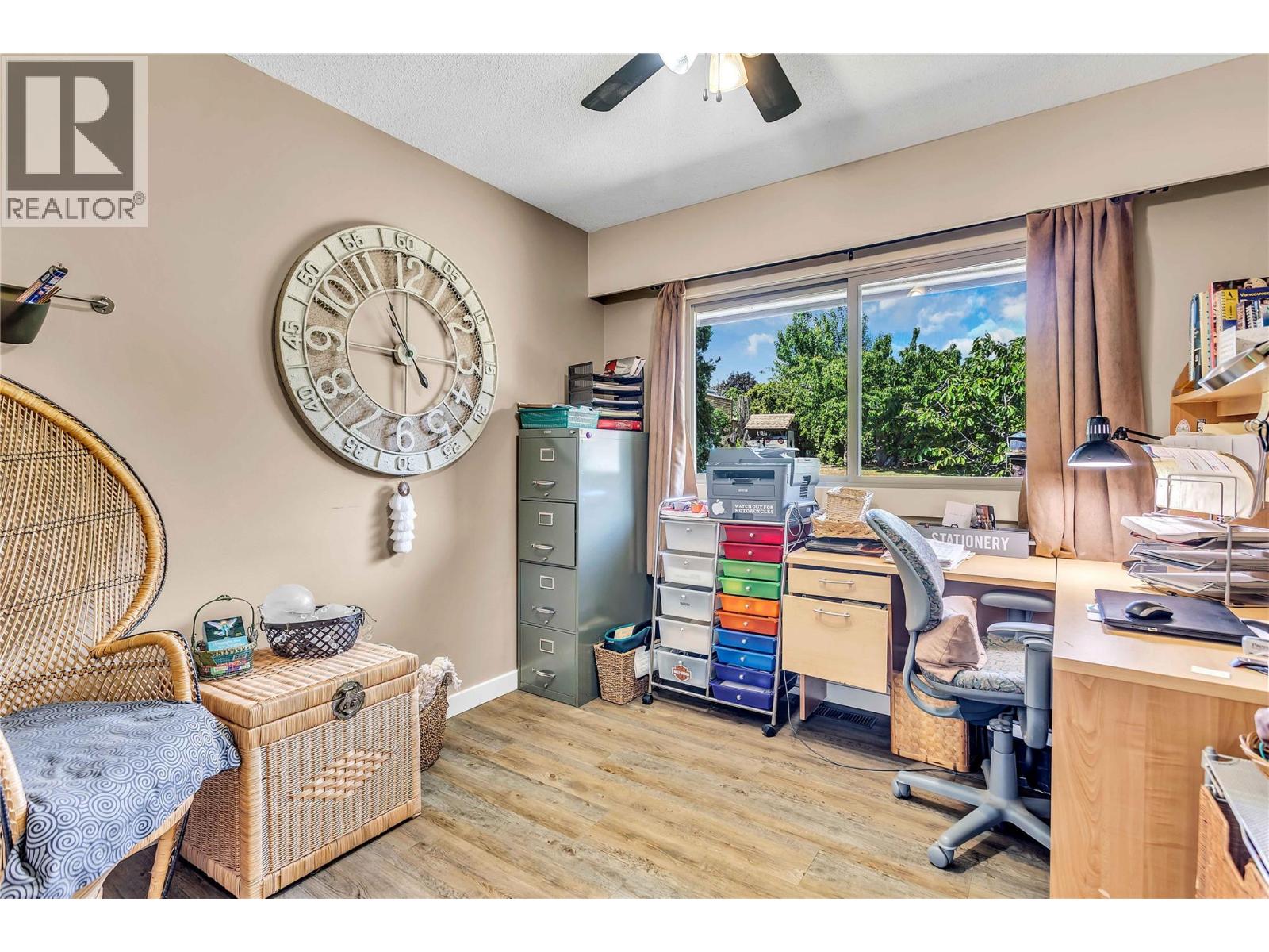 2370 Thacker Drive - 33
