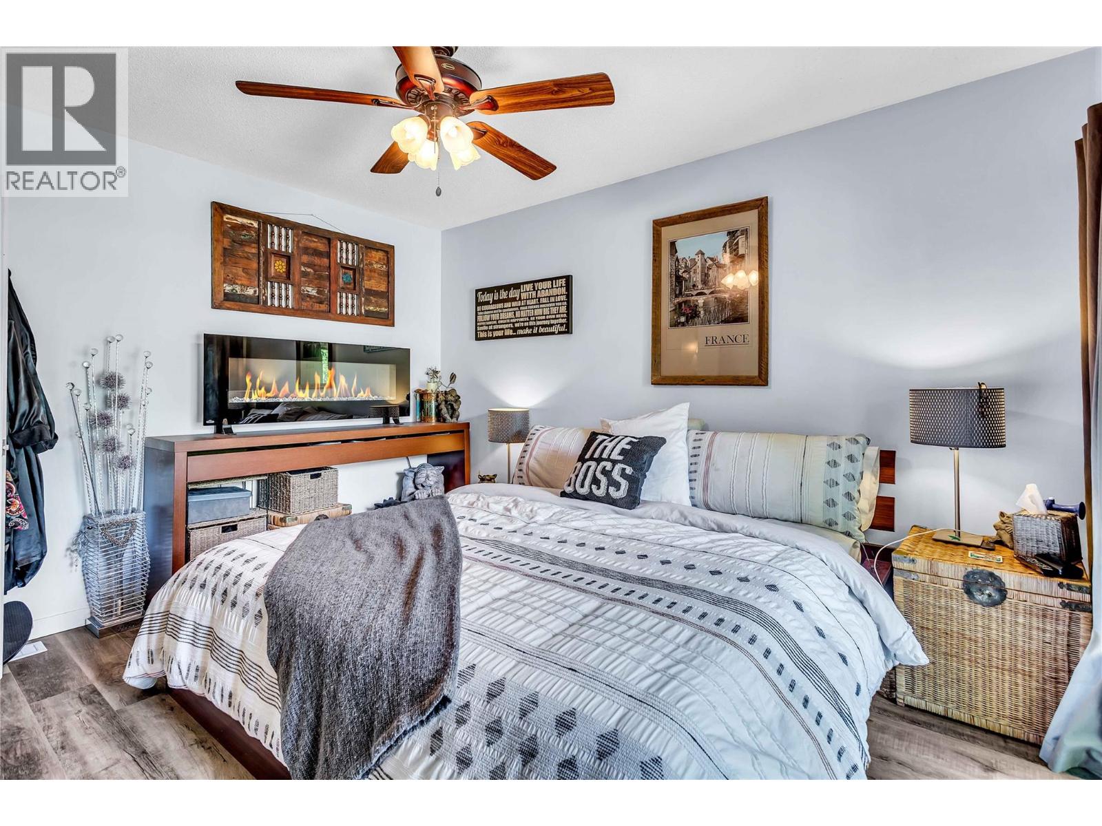 2370 Thacker Drive - 28