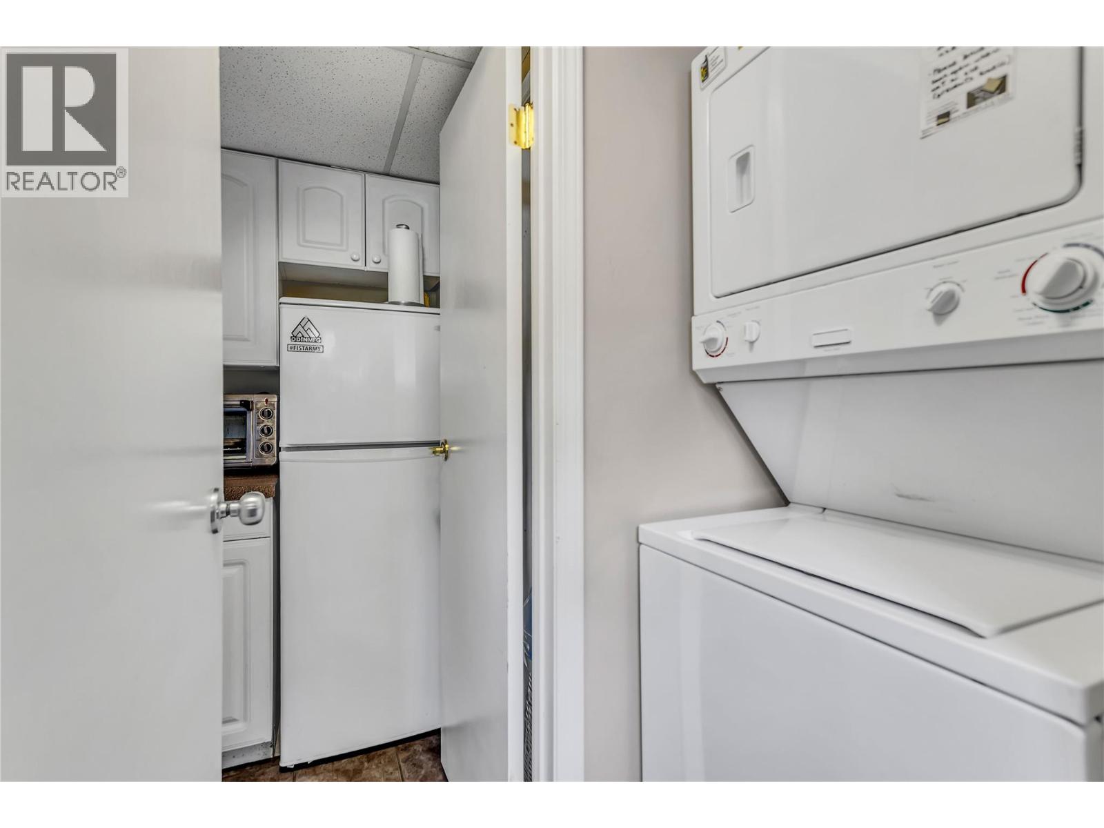 2370 Thacker Drive - 52