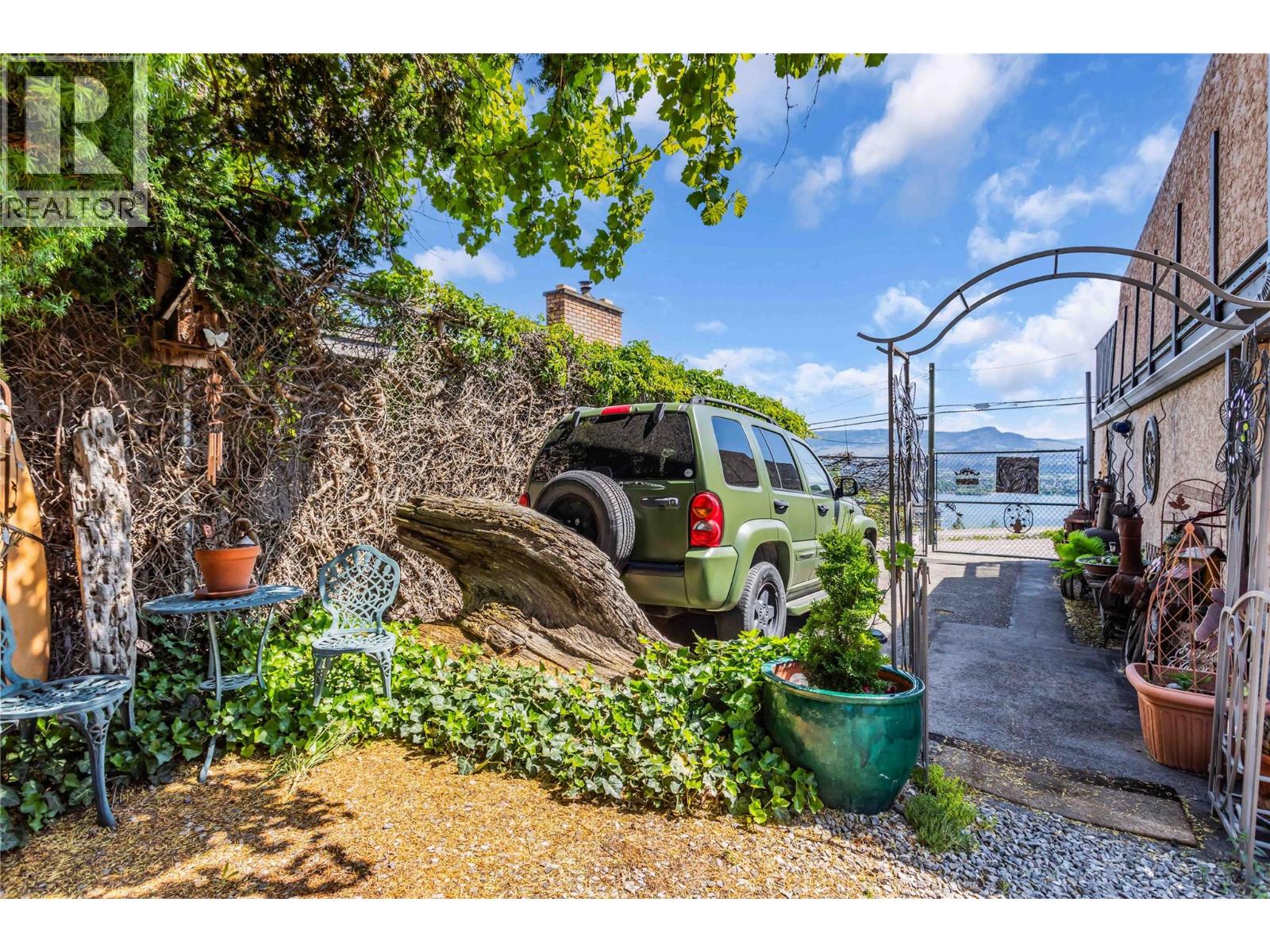 2370 Thacker Drive - 70