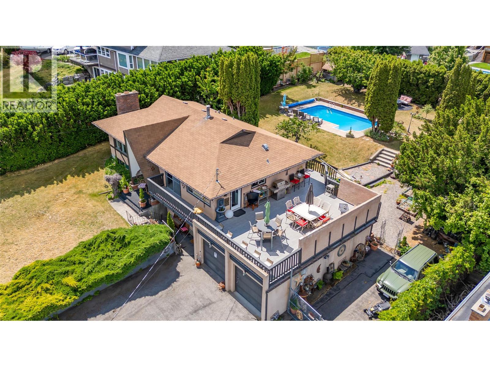 2370 Thacker Drive - 4