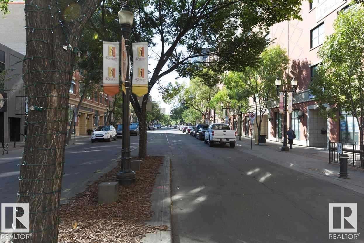 #2204 10152 104 ST NW - 33