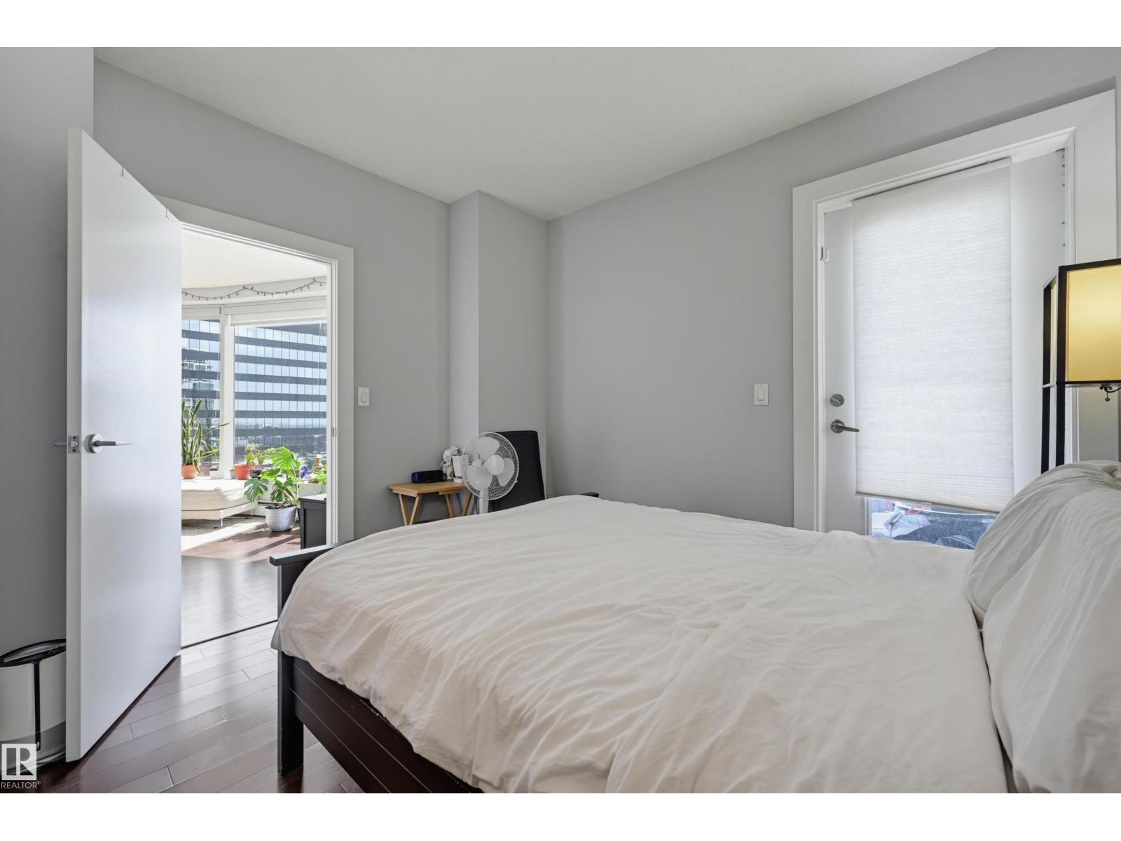 #2204 10152 104 ST NW - 22