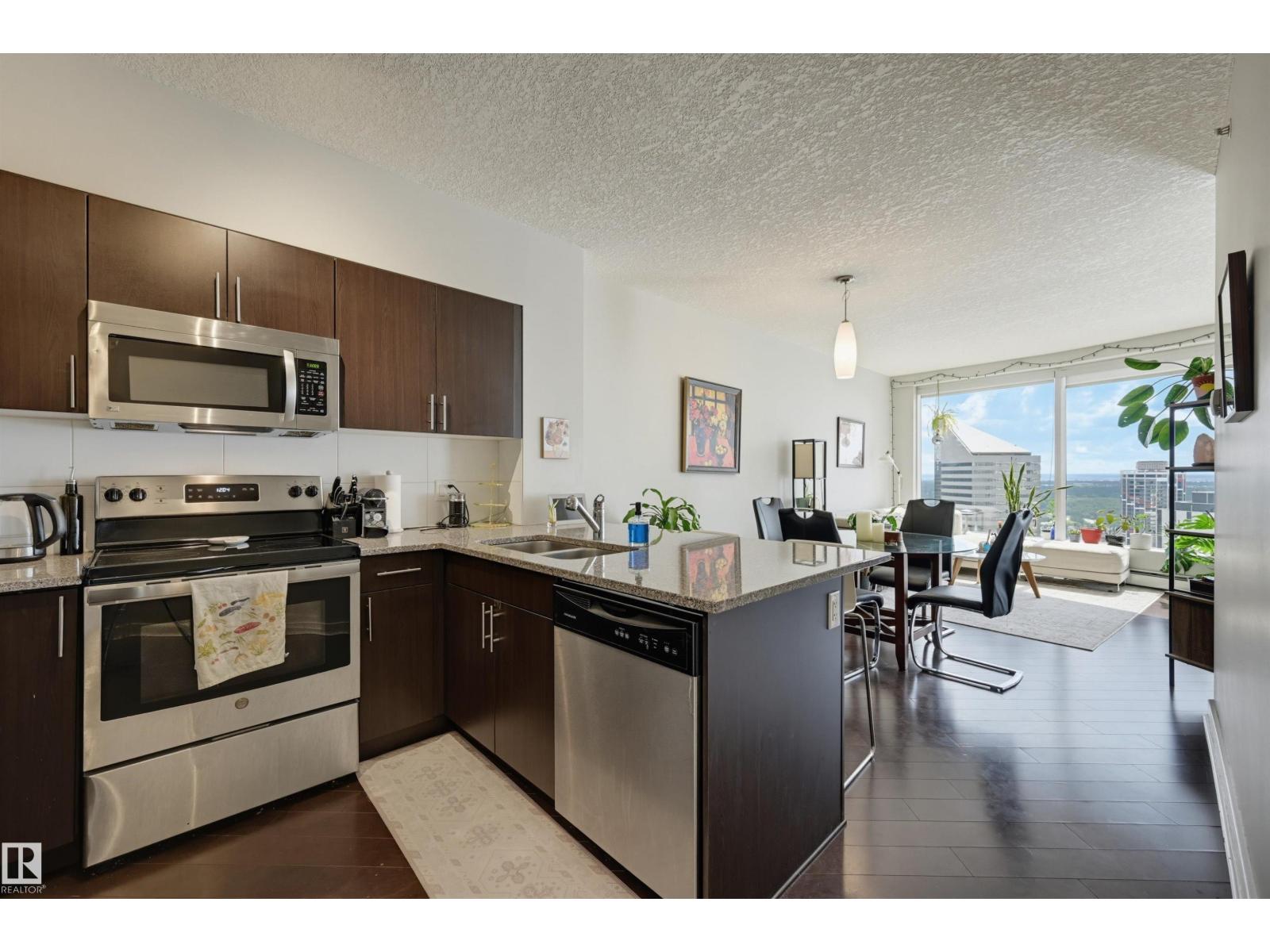 #2204 10152 104 ST NW - 9