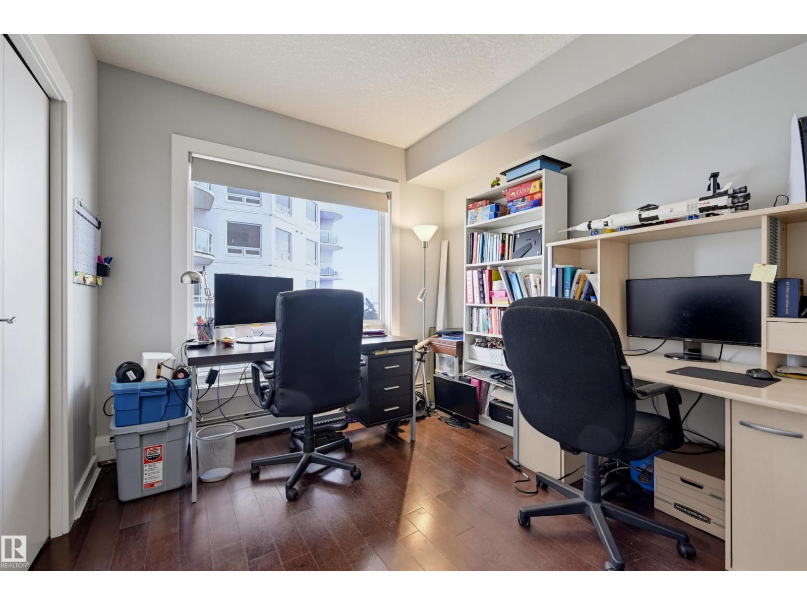 #2204 10152 104 ST NW - 24