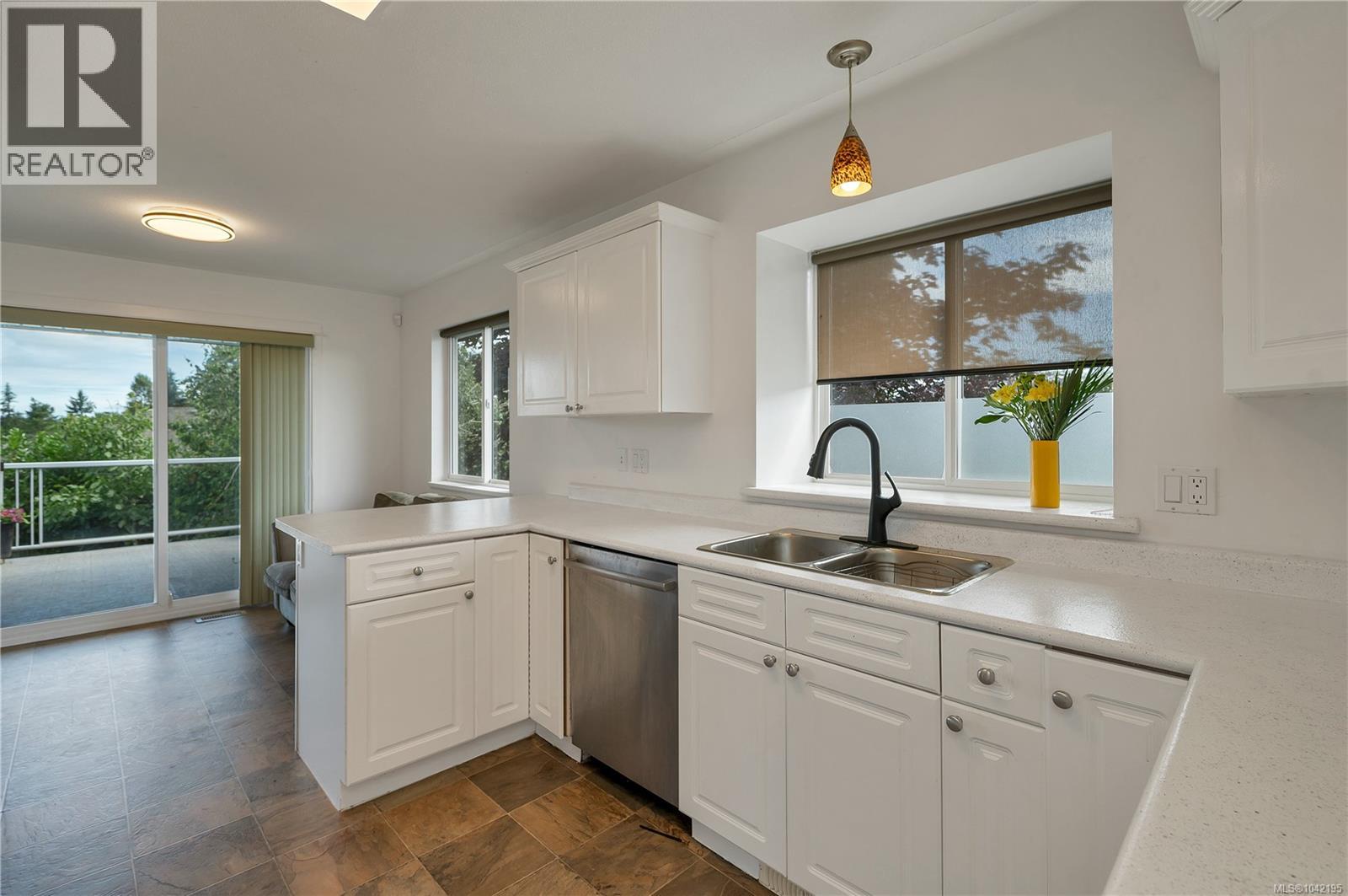688 Hudson Rd, Campbell River