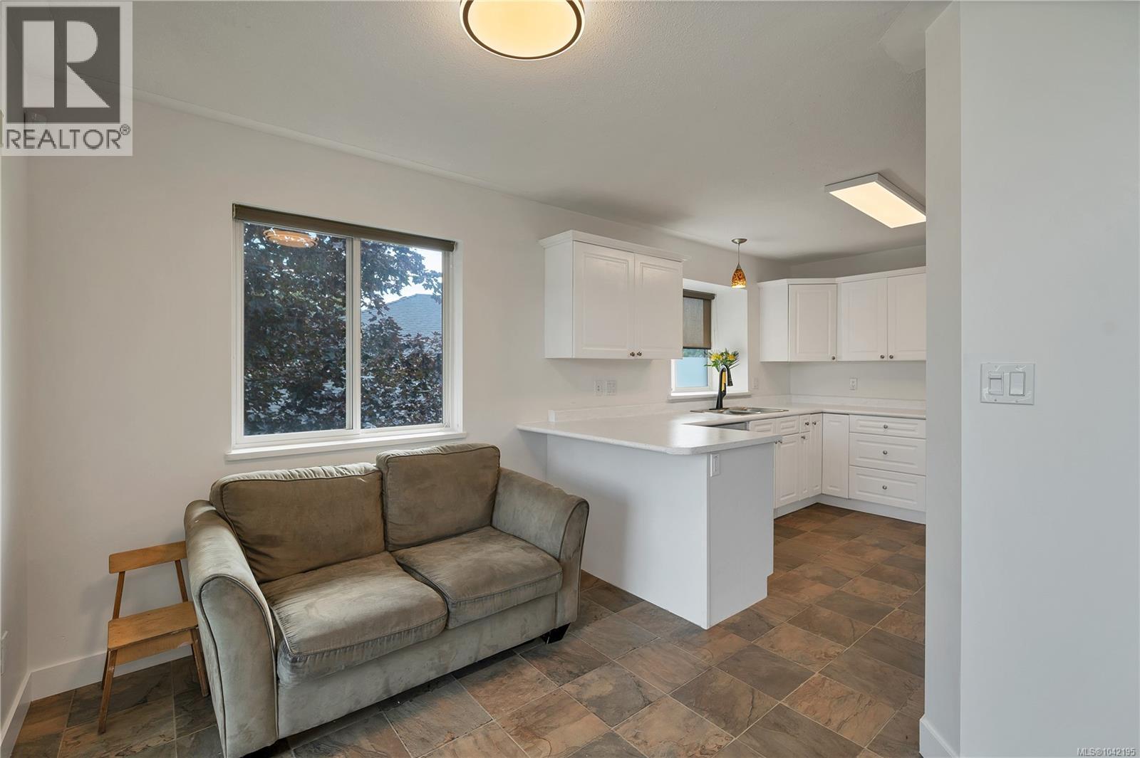 688 Hudson Rd, Campbell River