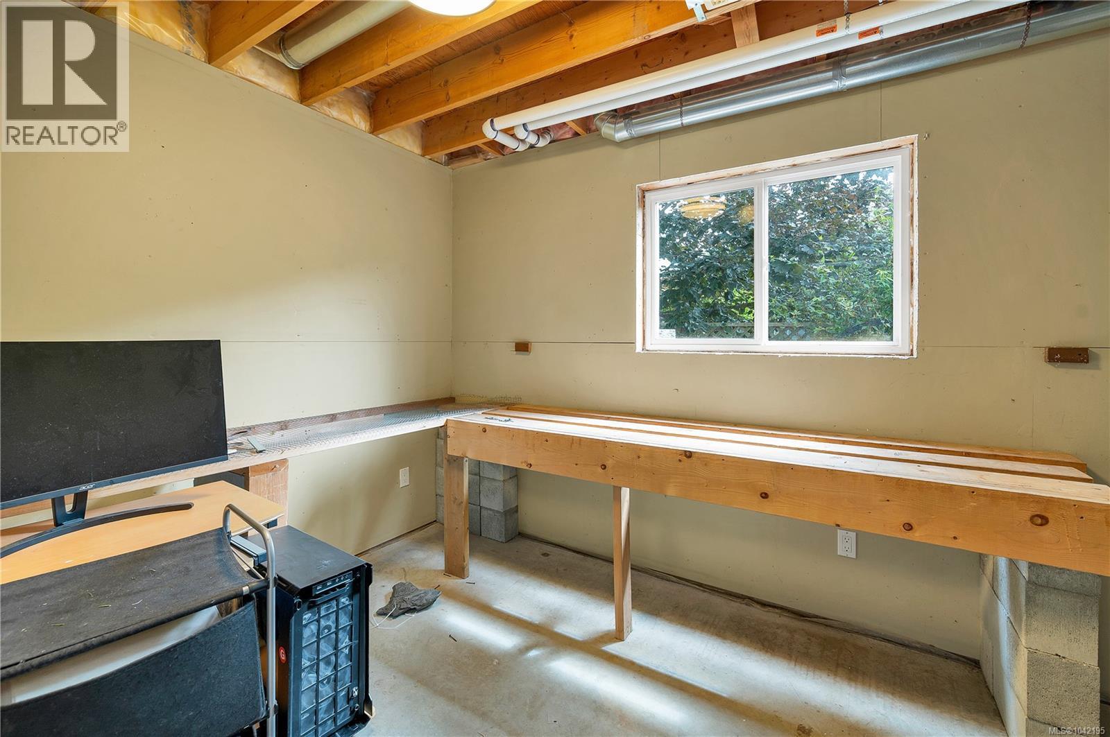 688 Hudson Rd, Campbell River