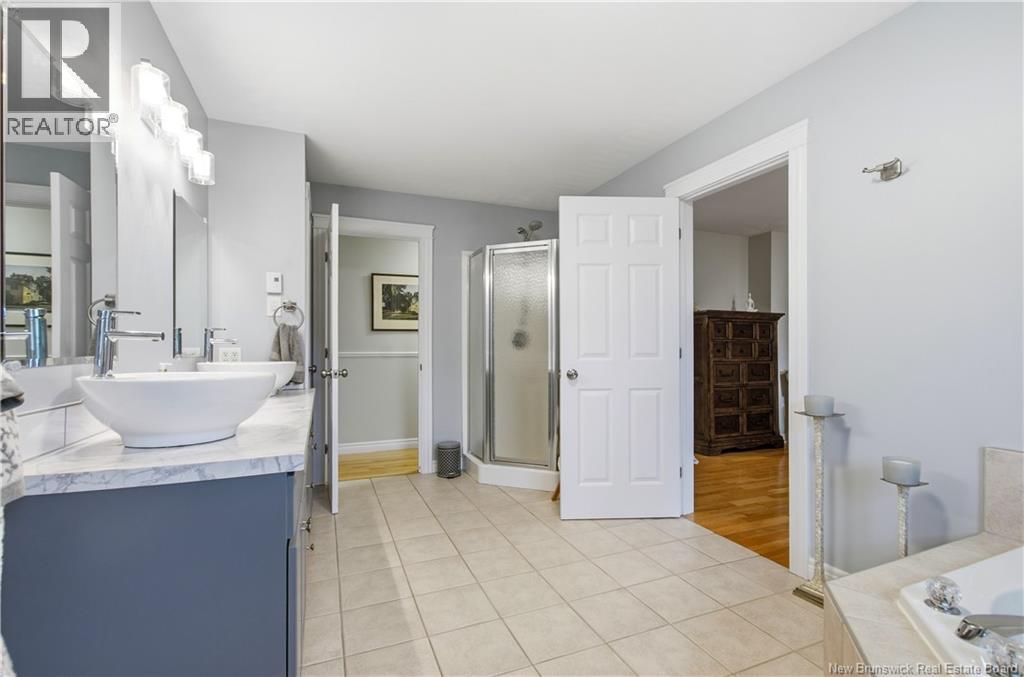 25 Glen Eyre Court - 23