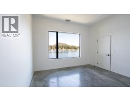 4976 Johnstone Road, Madeira Park, BC V9Y5L9 Photo 32