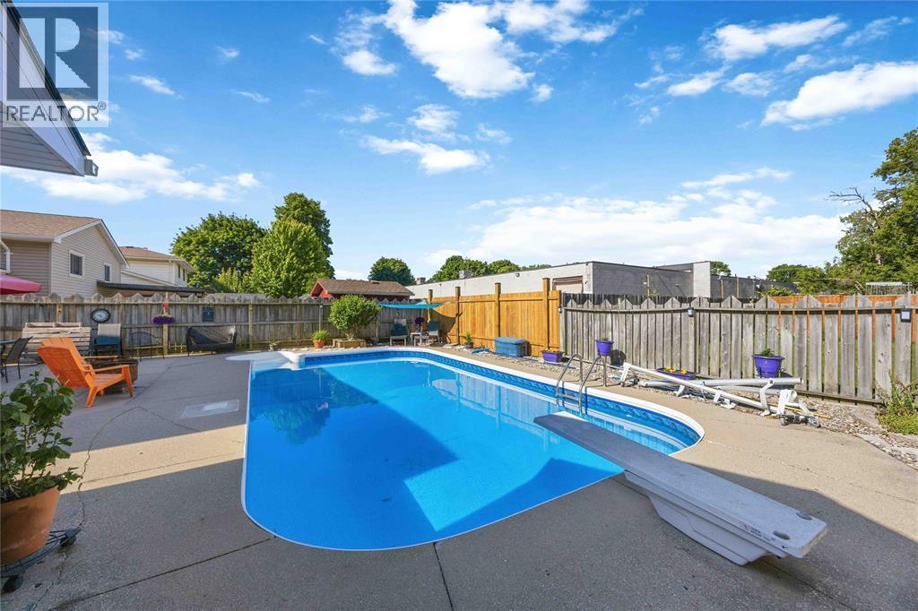 309 Edgewood STREET - 27