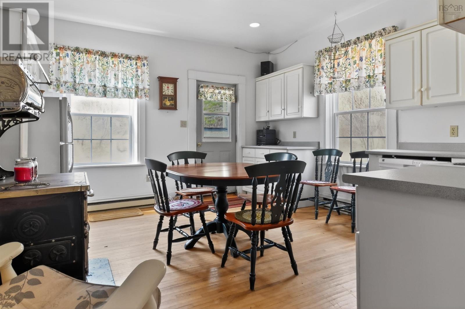 2145 Marble Mountain Rd - 17
