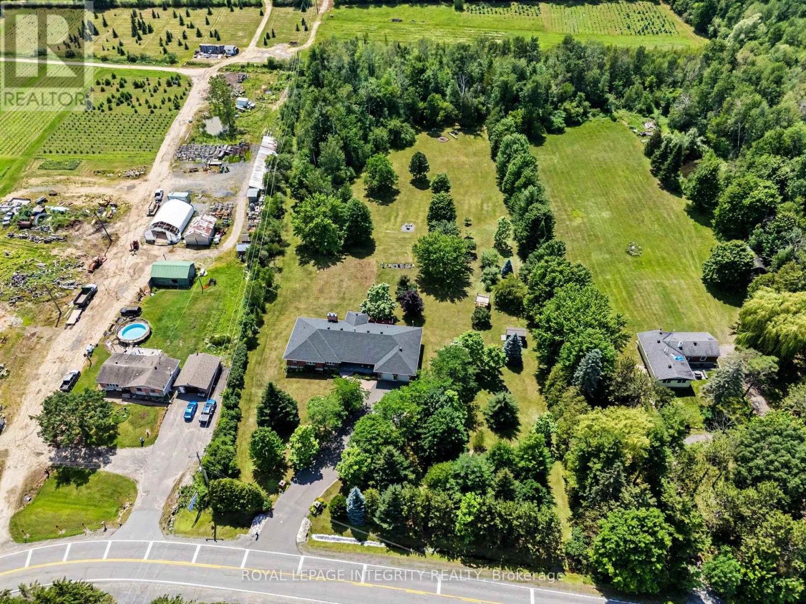 2602 MANOTICK STATION ROAD - 38
