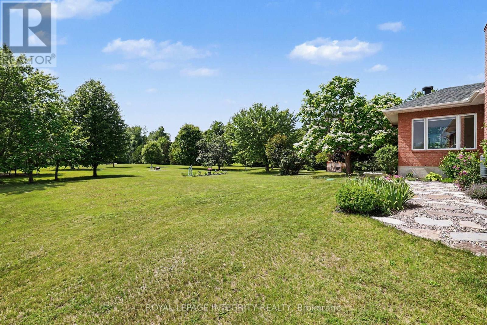 2602 MANOTICK STATION ROAD - 41