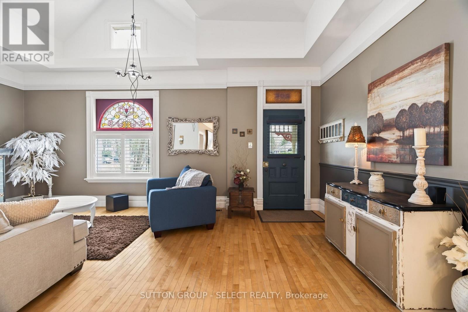 625 HALE STREET - 3