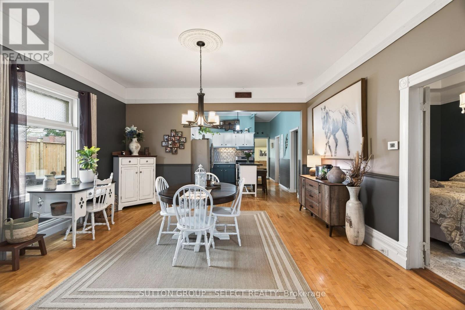 625 HALE STREET - 8