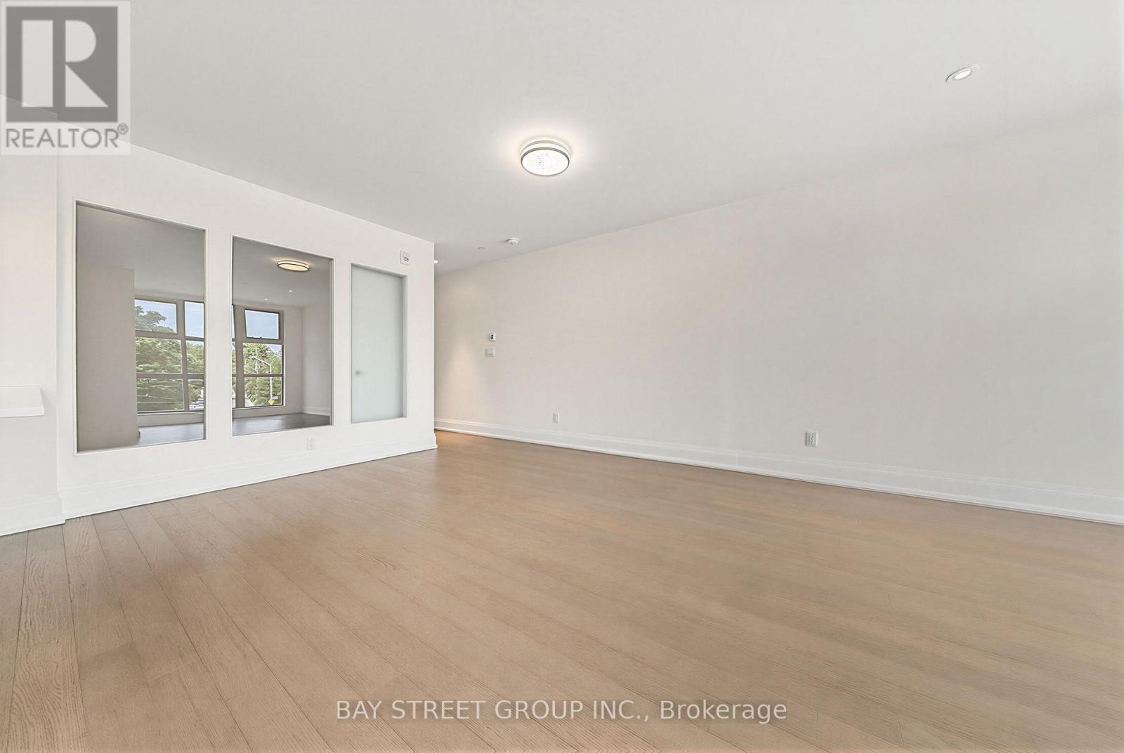 #208 365 BEECH AVENUE - Image 16