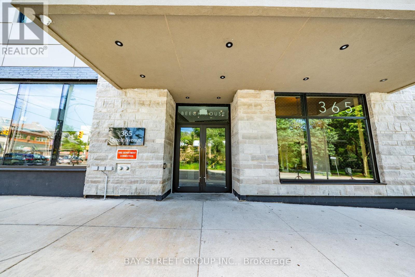 #208 365 BEECH AVENUE - Image 26