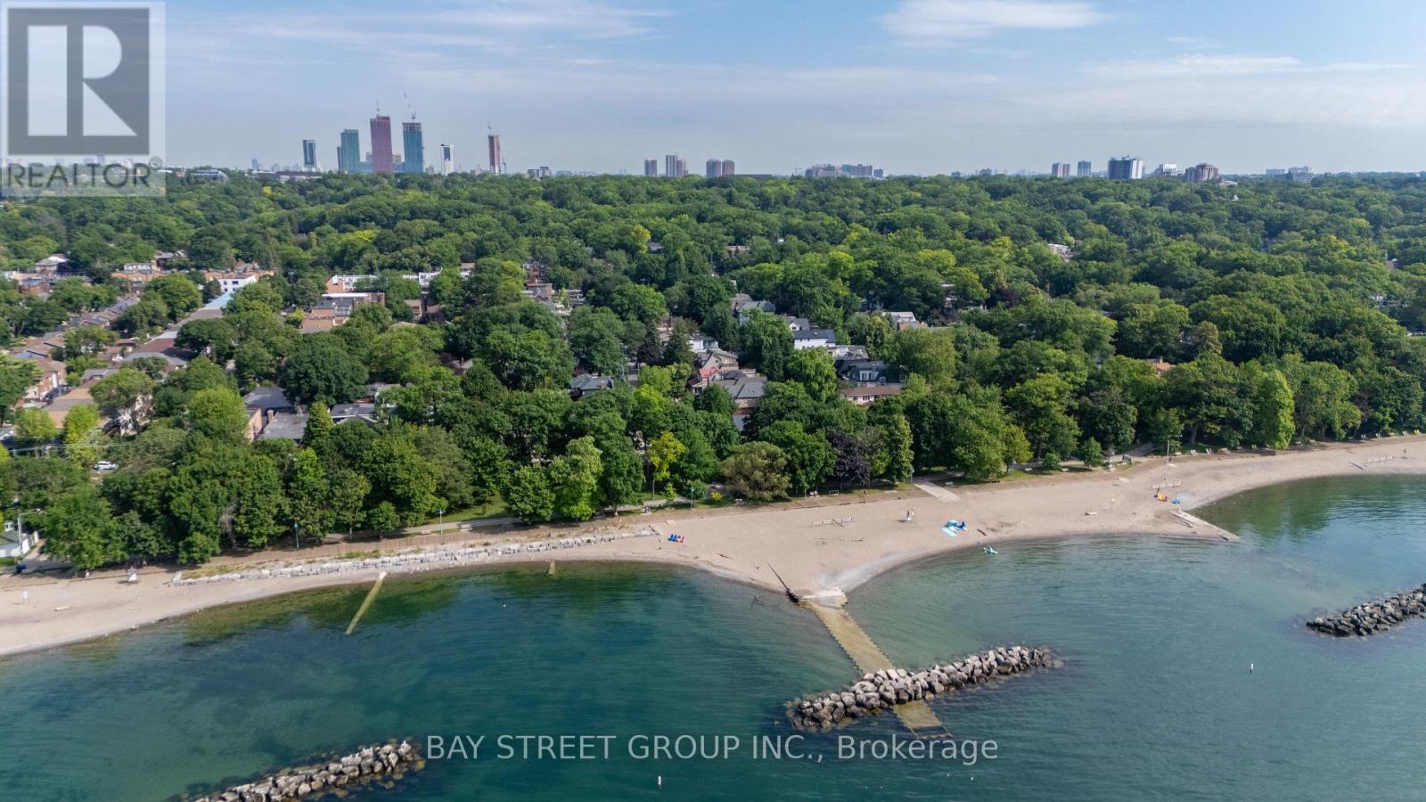 #208 365 BEECH AVENUE - 29