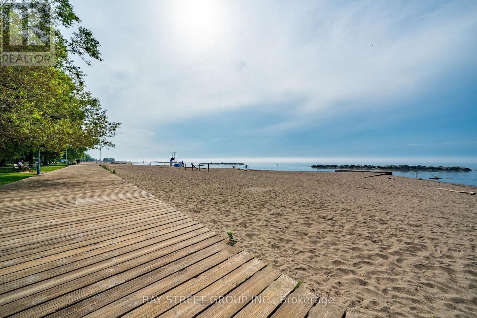 #208 365 BEECH AVENUE - Image 31