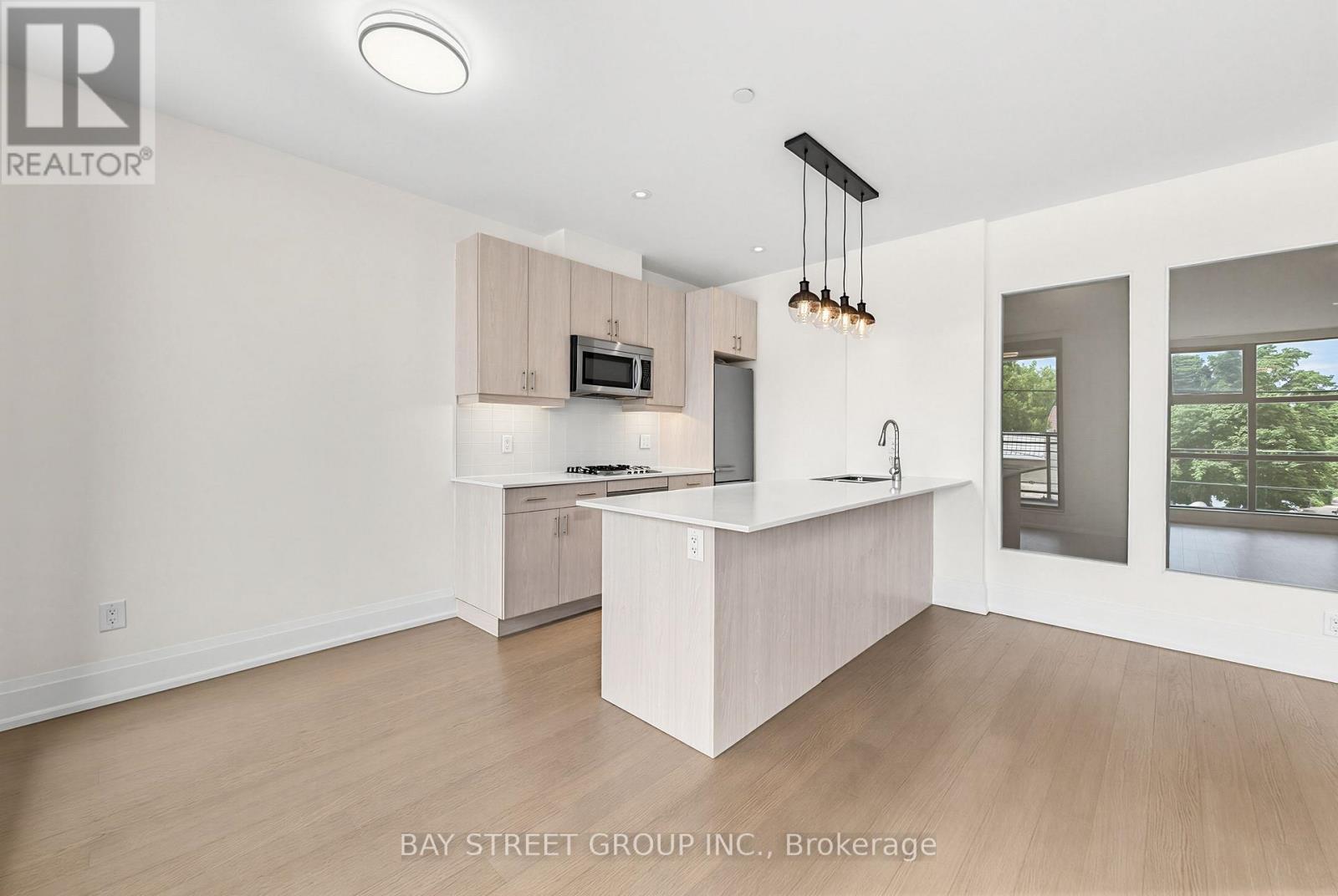 #208 365 BEECH AVENUE - Image 9
