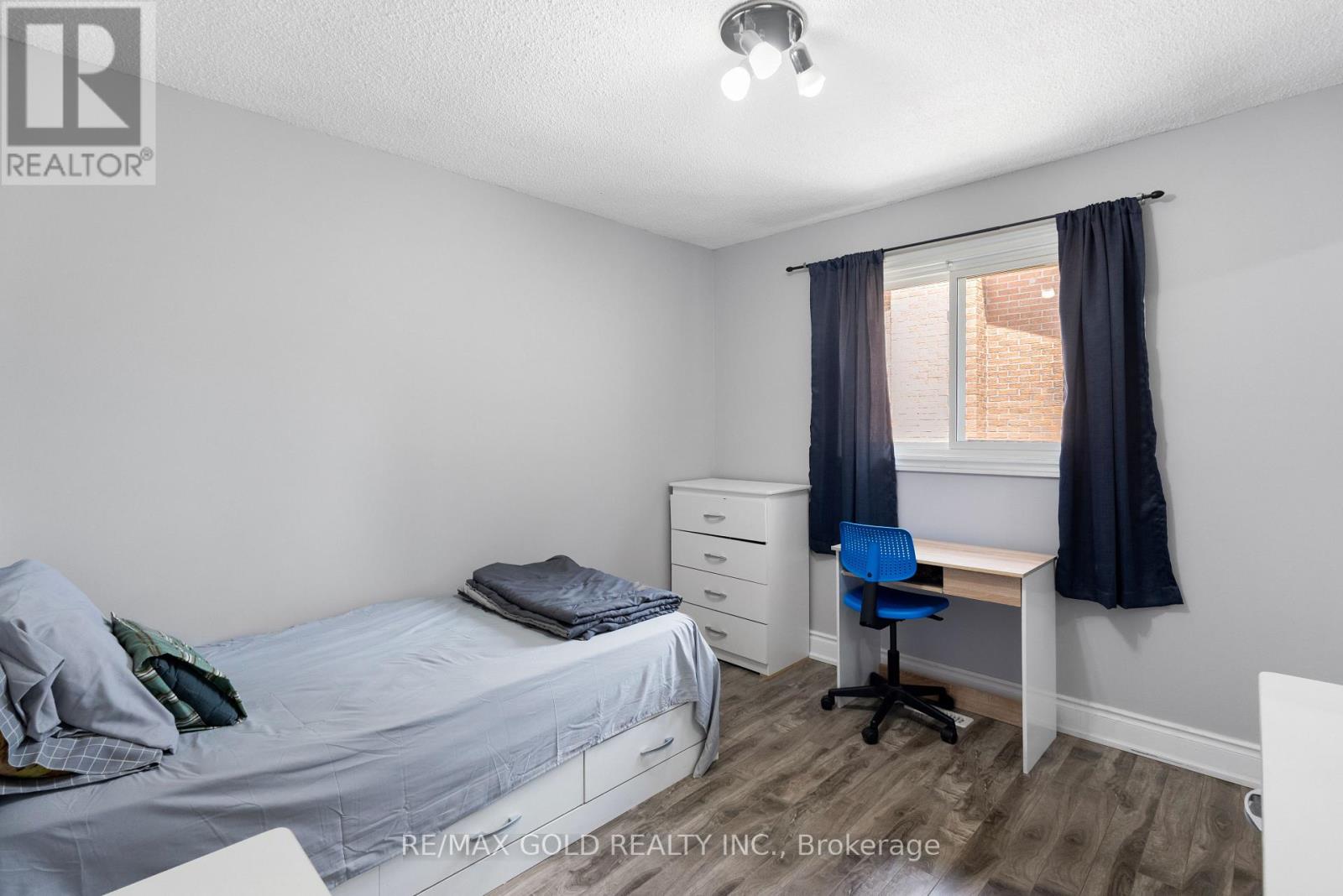 48 MAIDSTONE CRESCENT - 22