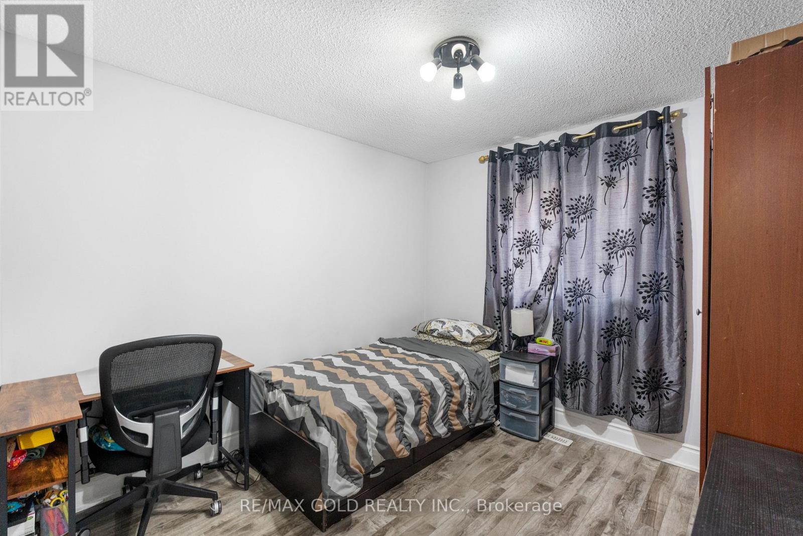 48 MAIDSTONE CRESCENT - 30