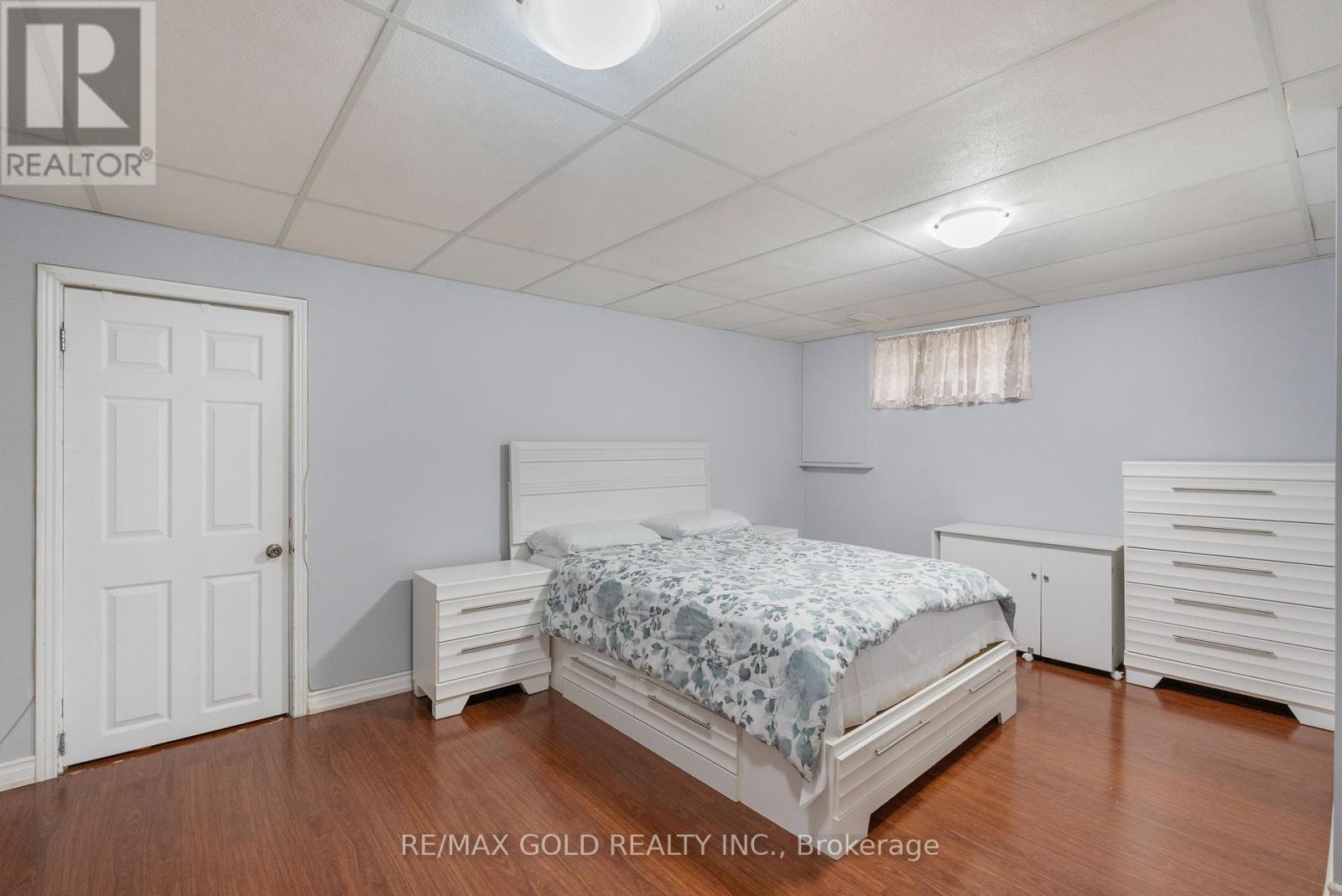 48 MAIDSTONE CRESCENT - 34