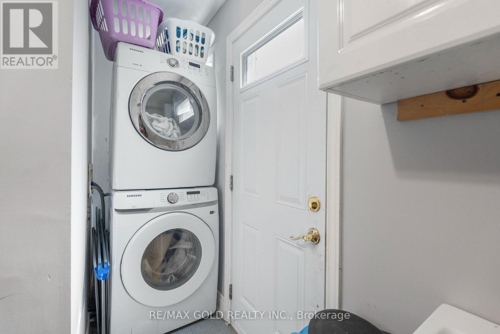 48 MAIDSTONE CRESCENT - 40