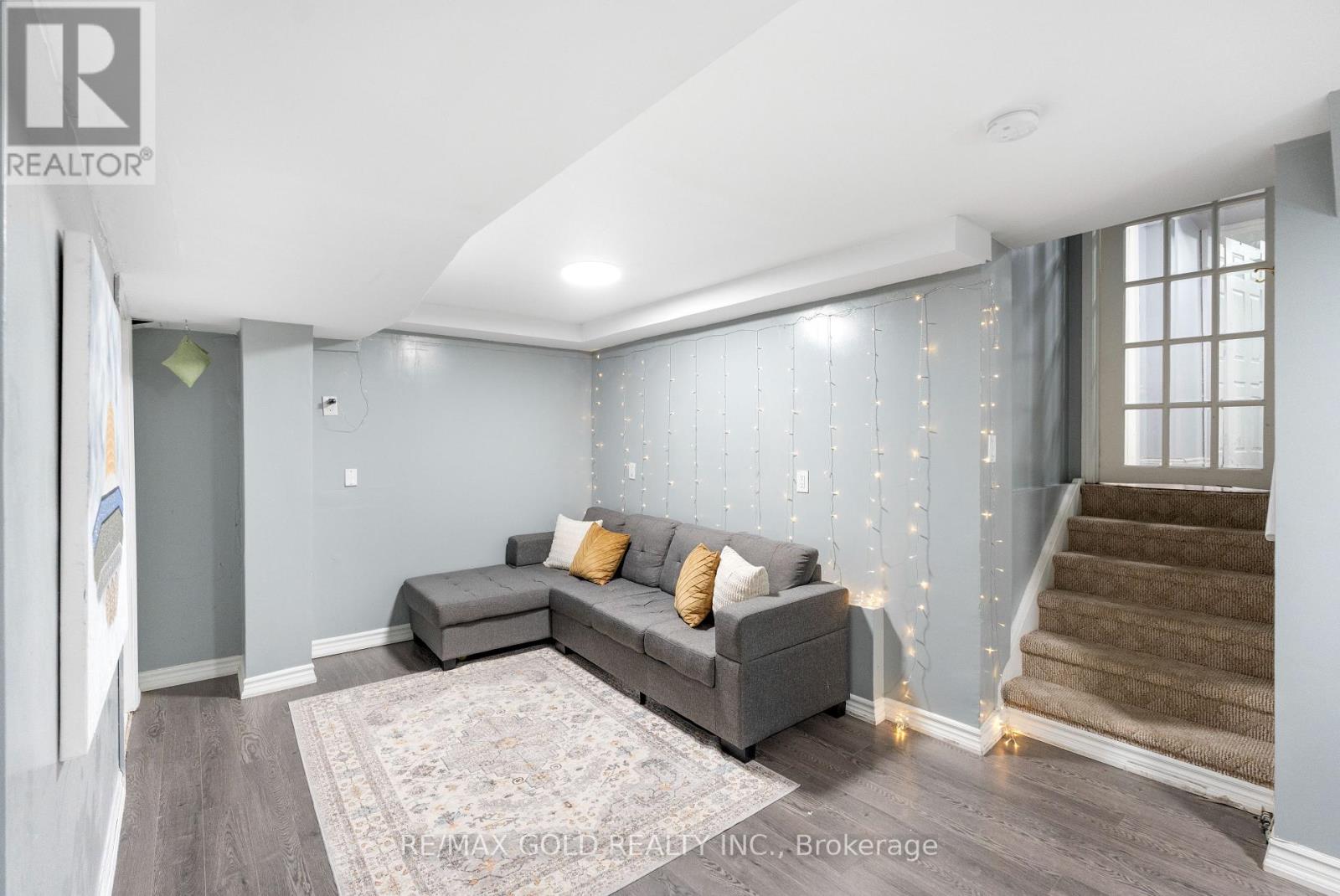 48 MAIDSTONE CRESCENT - 42