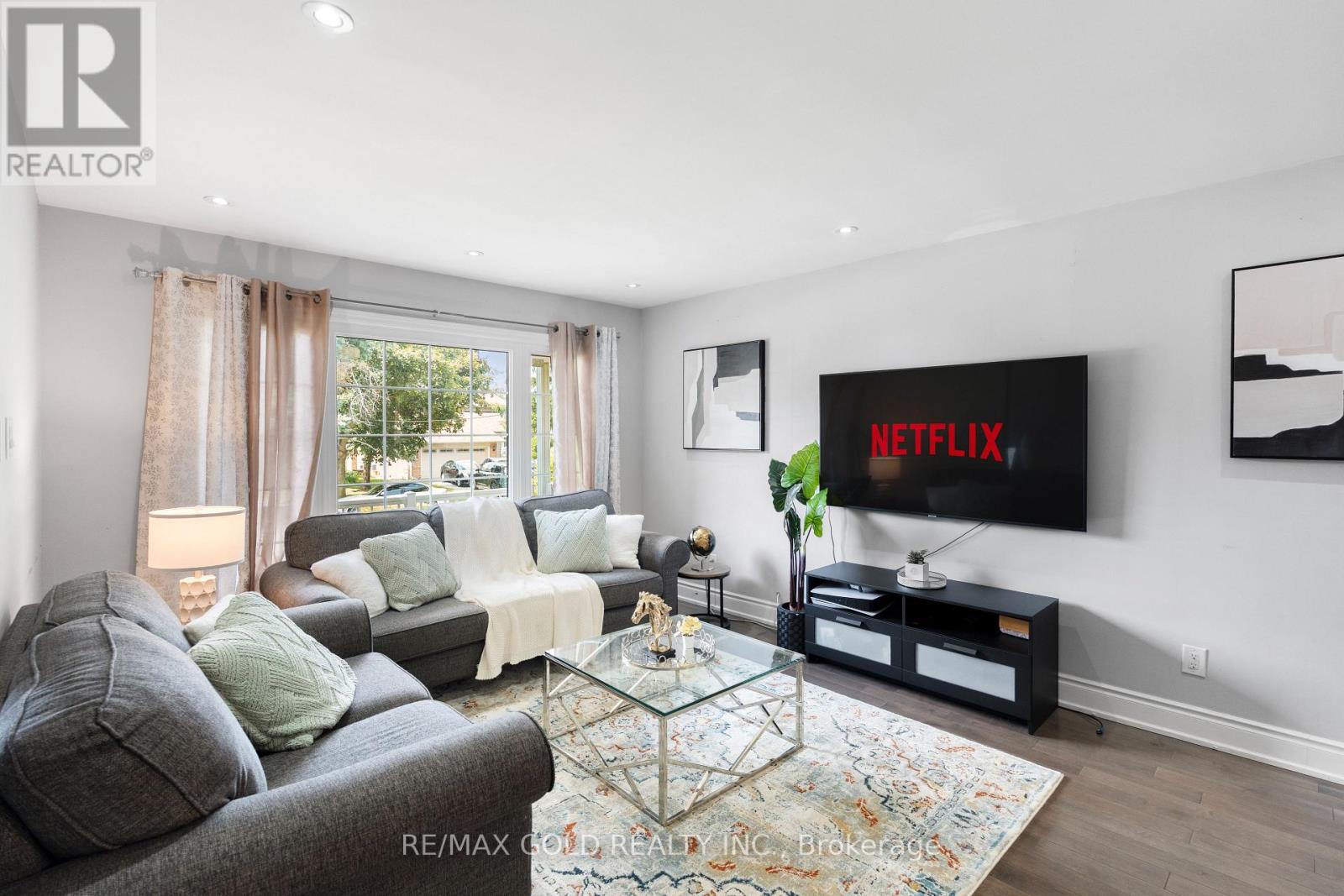 48 MAIDSTONE CRESCENT - 7