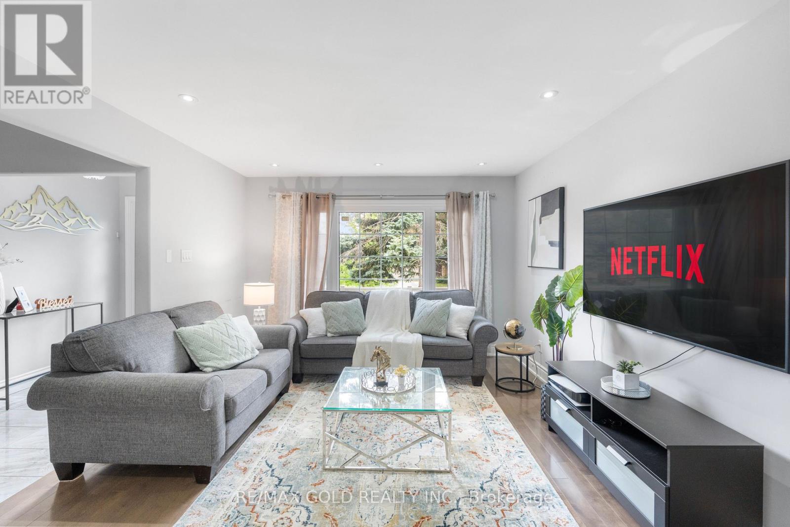 48 MAIDSTONE CRESCENT - 9