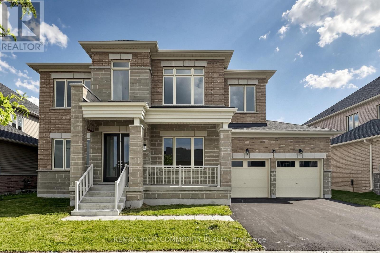 31 LORRAIN HAND CRESCENT - 1