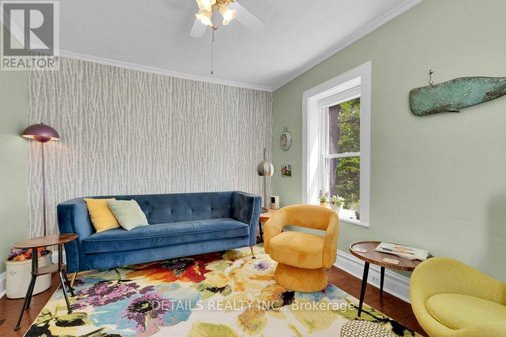 205 LEWIS STREET W - 10