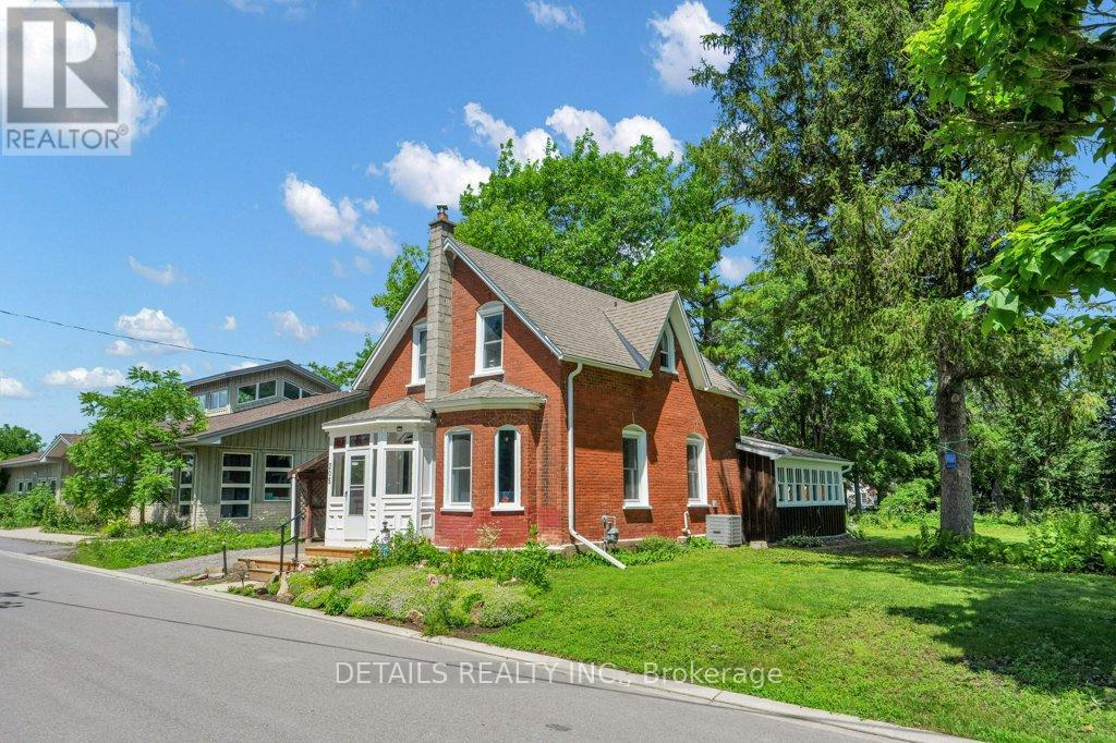 205 LEWIS STREET W - 2