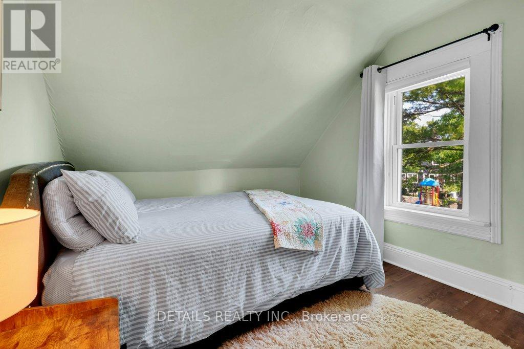 205 LEWIS STREET W - 30