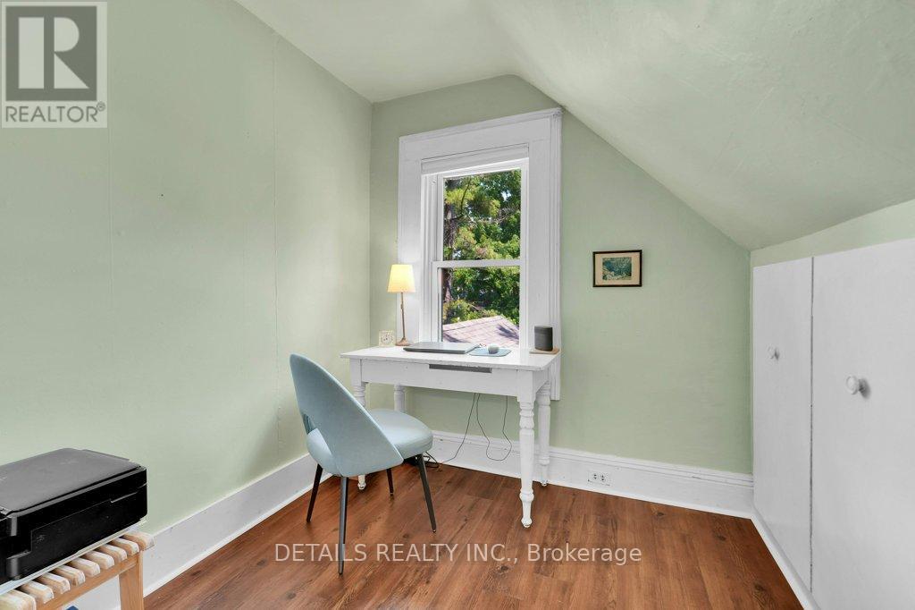 205 LEWIS STREET W - 31