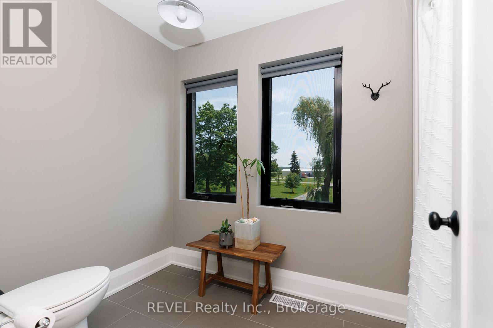 1009 CANBORO ROAD - Image 35