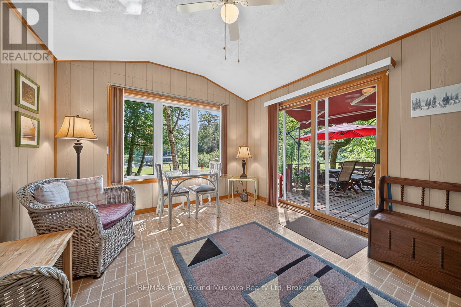101 CHAIN OF LAKES ROAD - 16