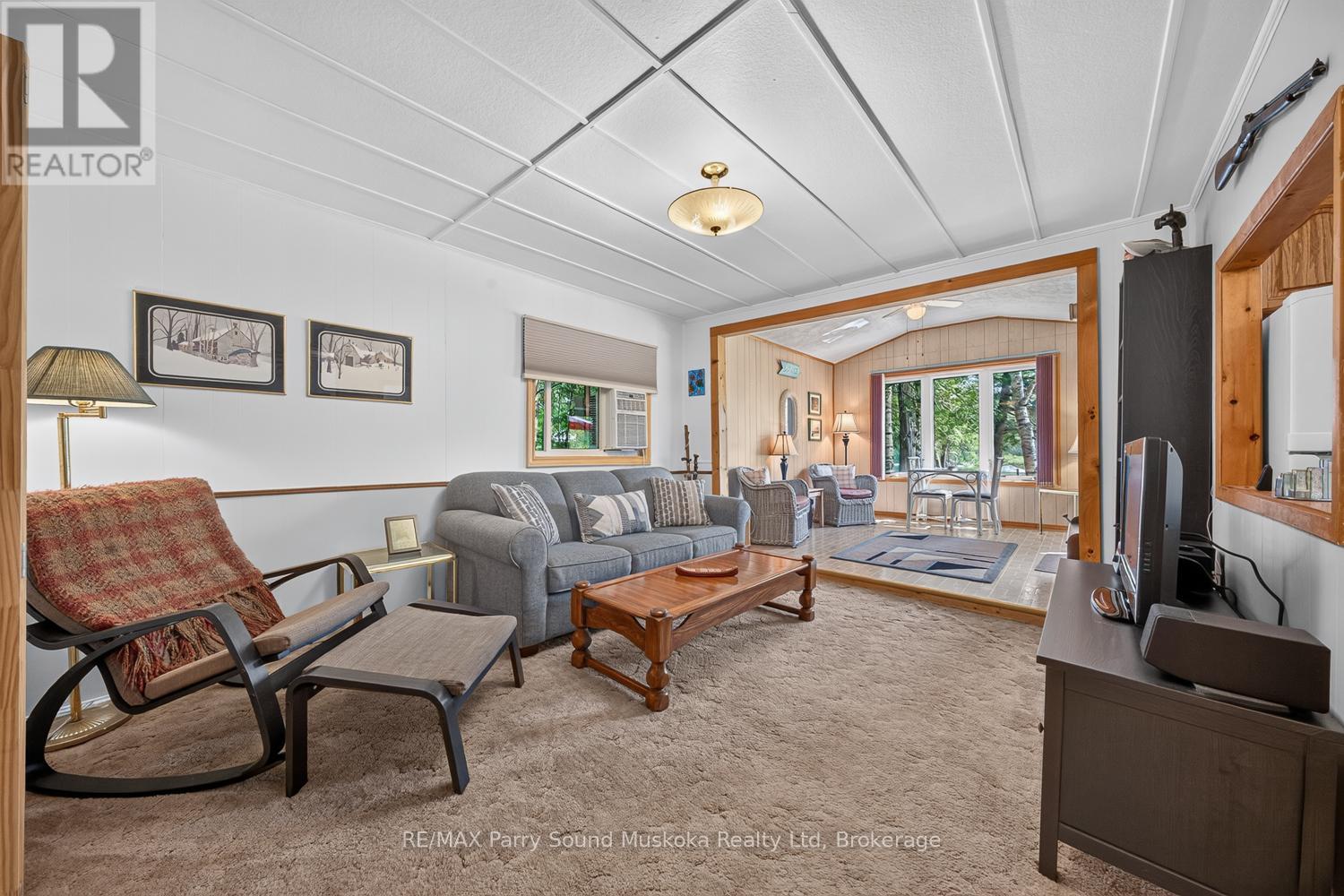 101 CHAIN OF LAKES ROAD - 23
