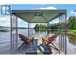 101 Chain Of Lakes Road, Seguin, ON P2A0B6 Photo 9