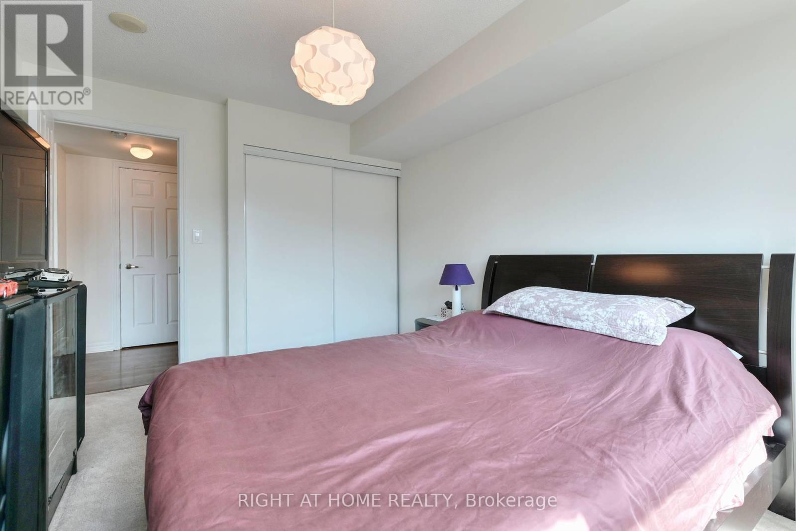 #2005 208 ENFIELD PLACE - Image 15