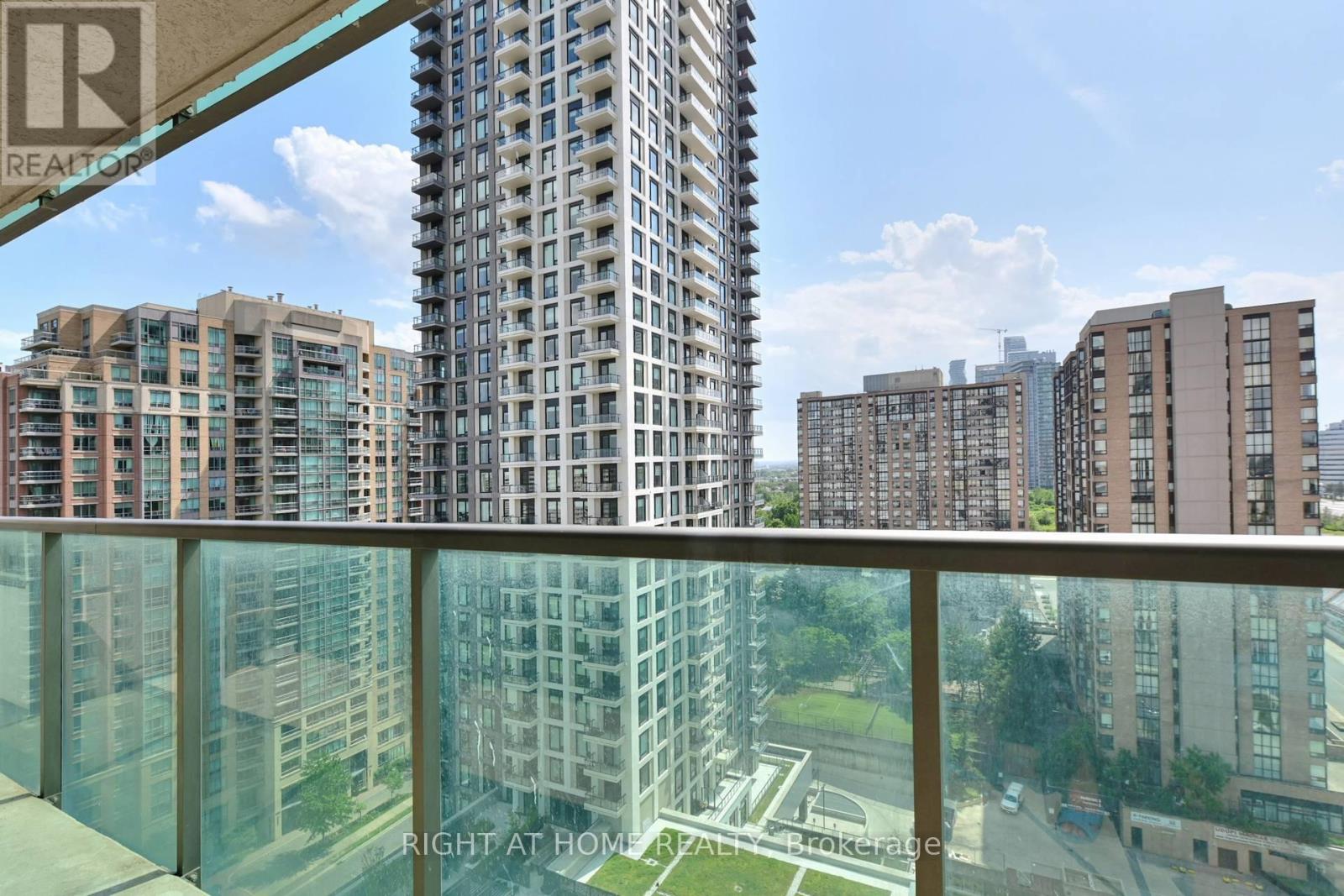 #2005 208 ENFIELD PLACE - Image 18