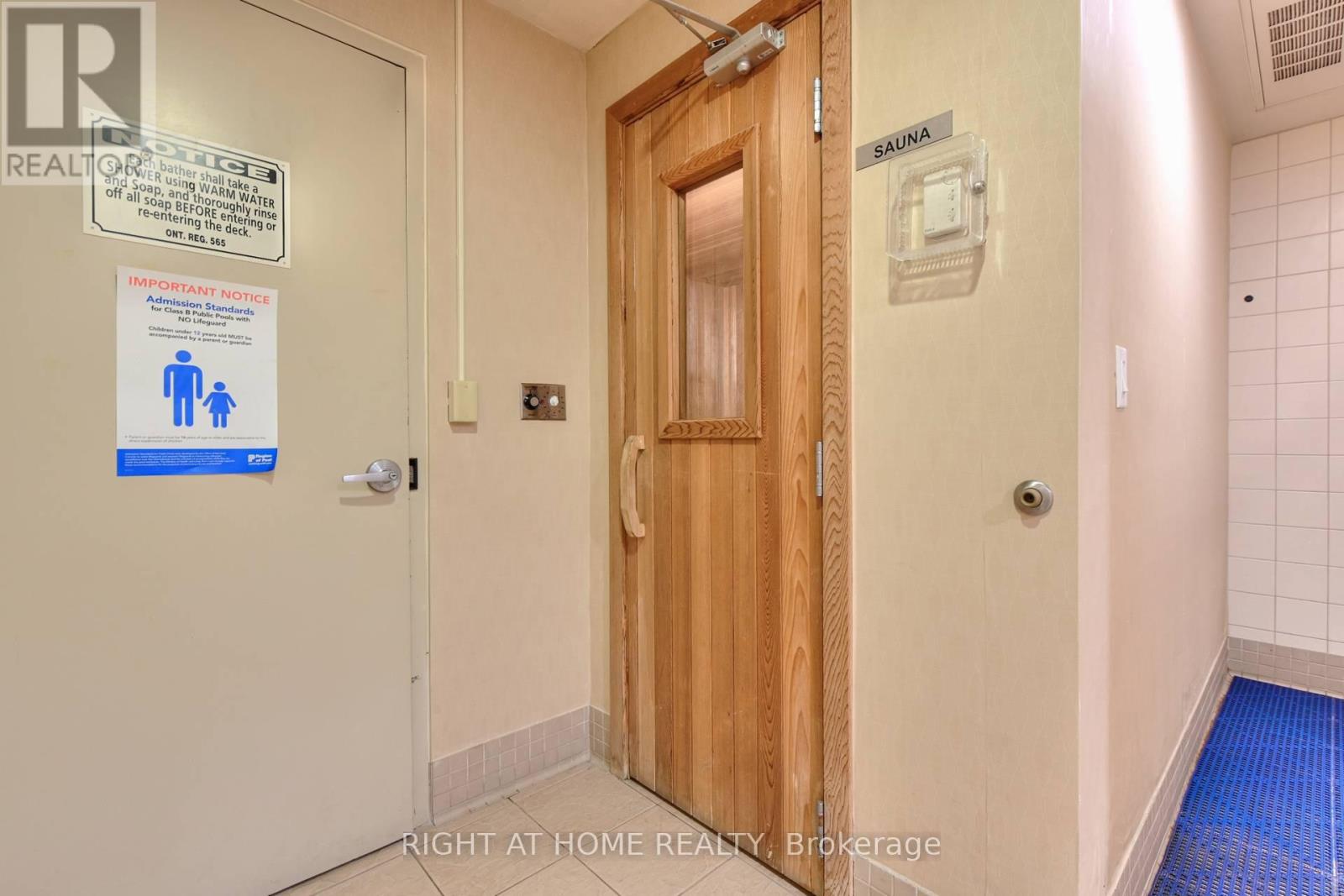 #2005 208 ENFIELD PLACE - Image 22