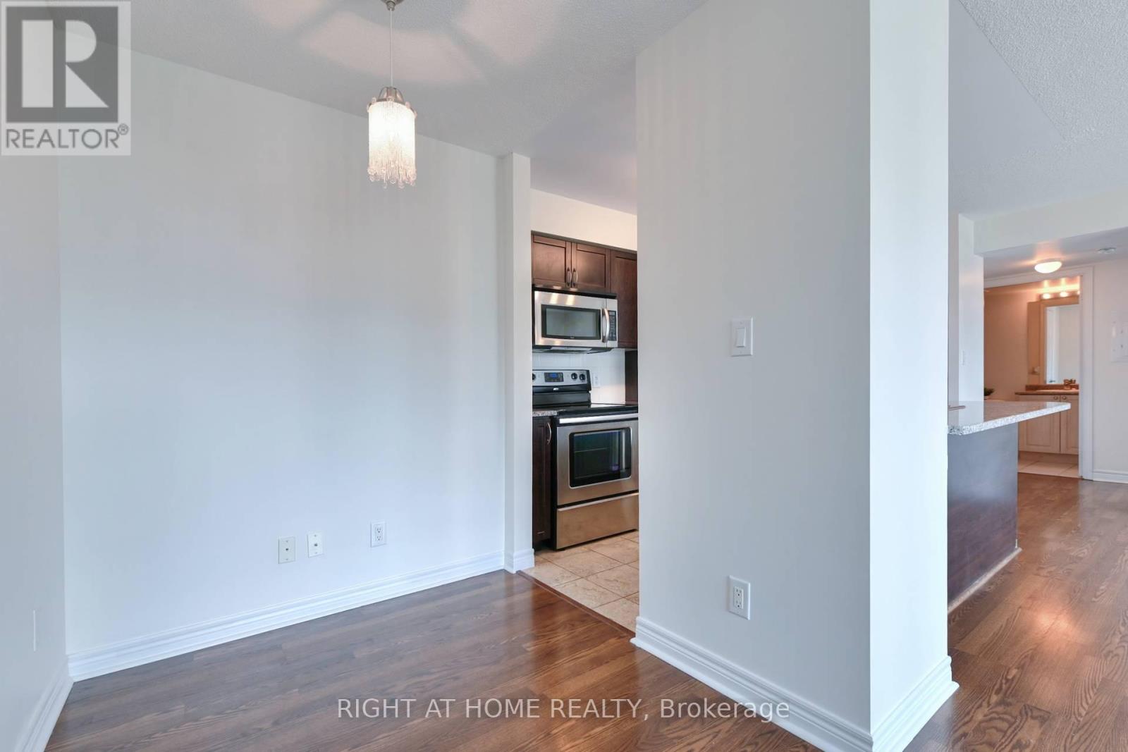#2005 208 ENFIELD PLACE - Image 7