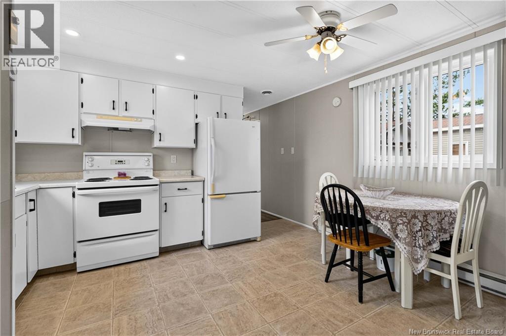 62 Biddington Avenue - 11