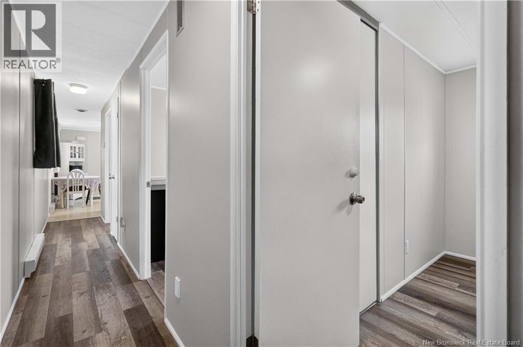 62 Biddington Avenue - Image 22