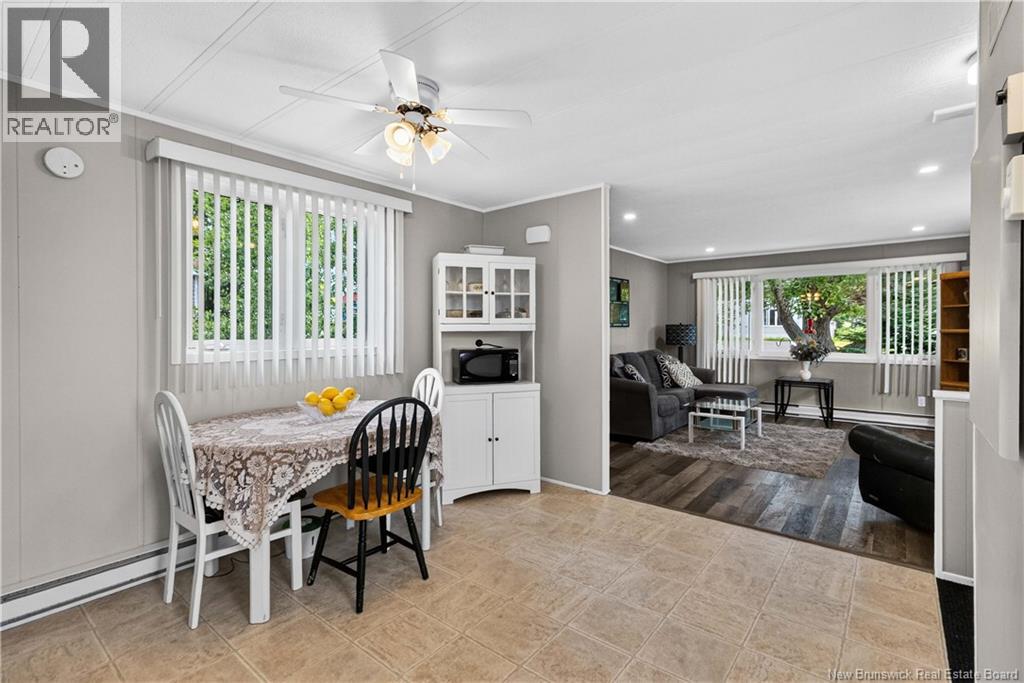 62 Biddington Avenue - Image 19