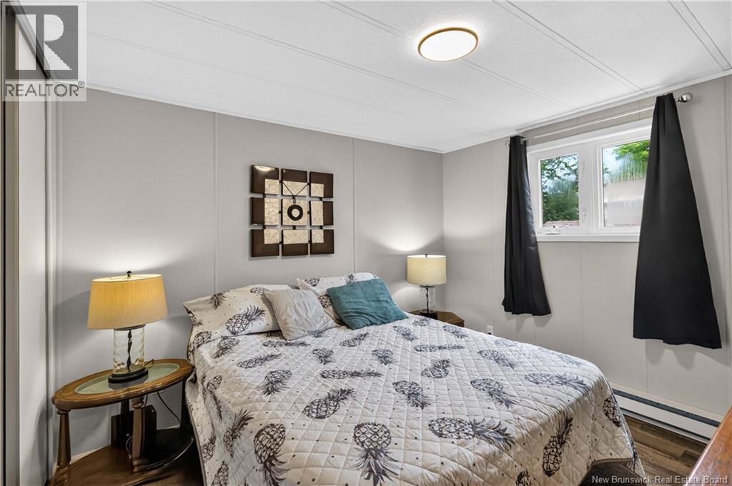 62 Biddington Avenue - 31