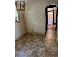 Living room - 4680 Ryerson Crescent, Niagara Falls, ON L2J0E8 Photo 15
